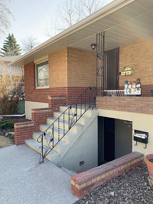 1st image of 676 Northmount Dr NW