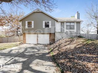 1934 SW 5th St, Lees Summit, MO 64081