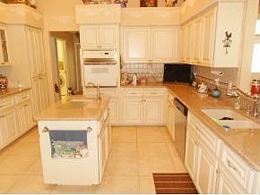 4th image of 4749 N Perry Dr