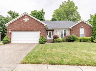 4605 Chenwood Ln, Jeffersontown, KY 40299
