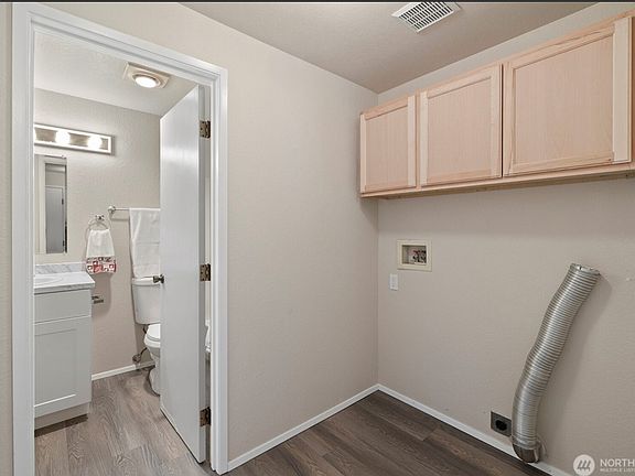 3rd image of 117 128th Street Ct E #115