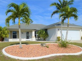 521 SW 23rd Ter, Cape Coral, FL 33993