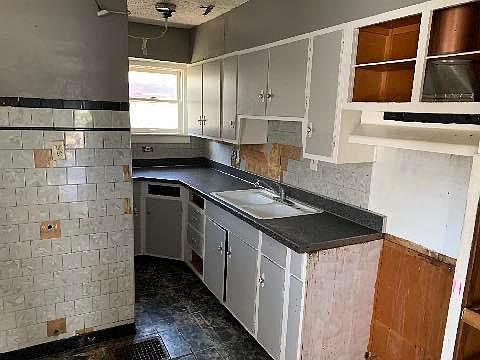 4th image of 1144 N Berwick Ave