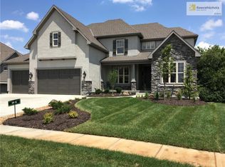 15217 Grant St, Overland Park, KS 66221