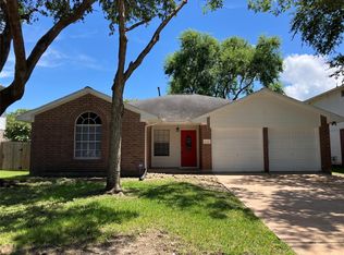 1827 Oak Ridge Dr, Kemah, TX 77565