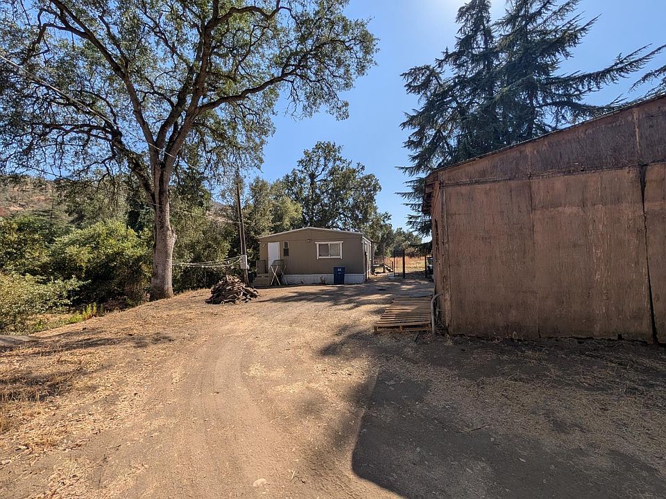 1st image of 36197 Mistletoe Rd