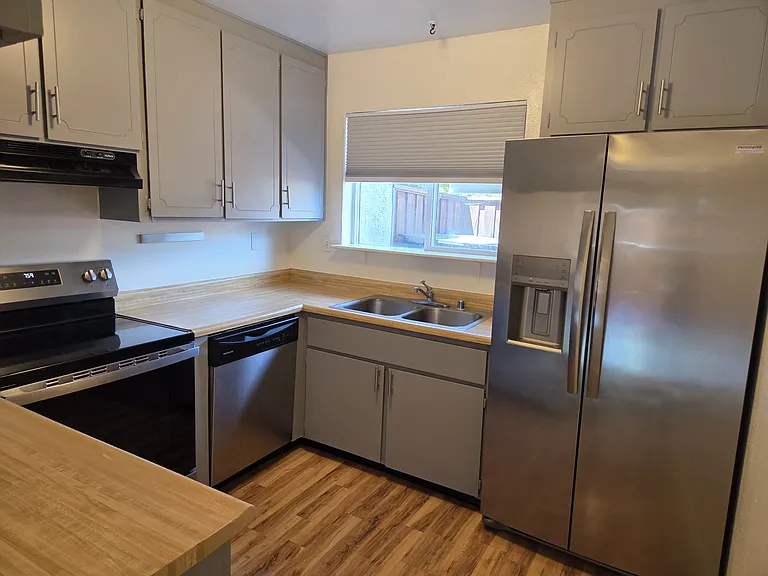601 Racquet Club Cir — Photo 8