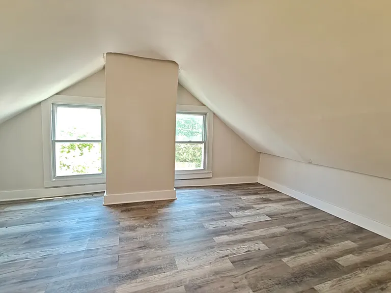 317 Borden St #2 — Photo 10