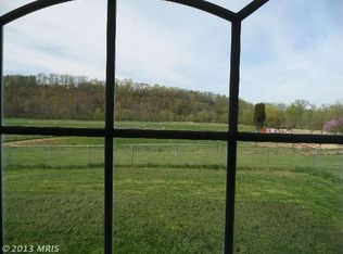 822 Abbie Ln, Kearneysville, WV 25430