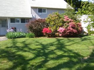 237 Orchid Rd, Levittown, NY 11756