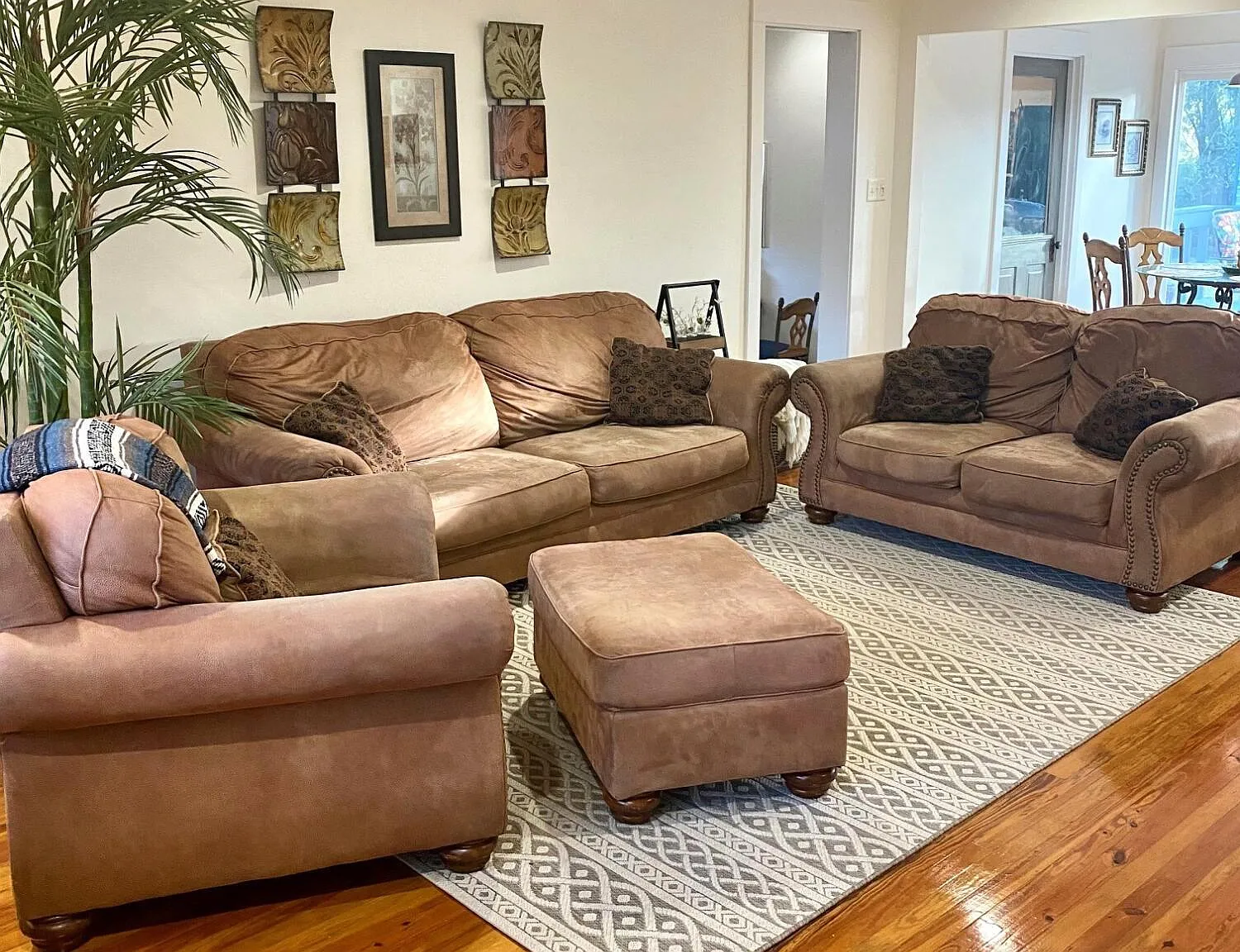 3 bed, 1.5 bath, 1612 sqft, $1,875 — Photo 3