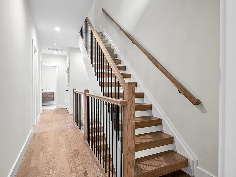 55 Washington Ave — Photo 21