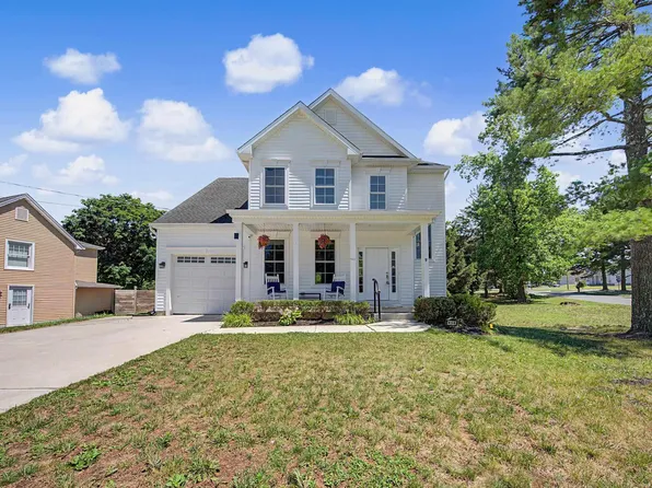 456 13th St, Hammonton, NJ 08037