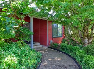 2865 Chuckanut St, Eugene, OR 97408