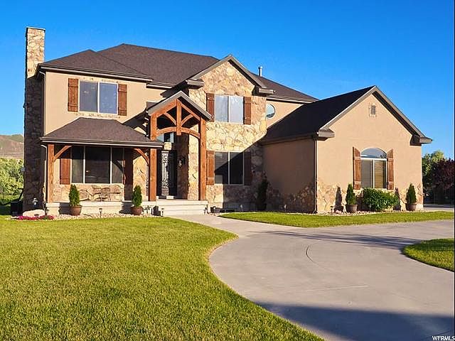 1st image of 1239 W Midge Dr
