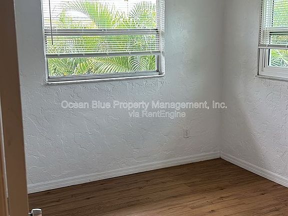 4th image of 1942 Passaic Ave #9