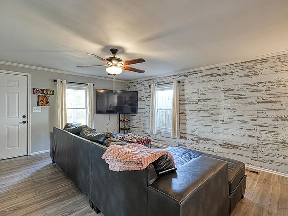 3rd image of 115 May St