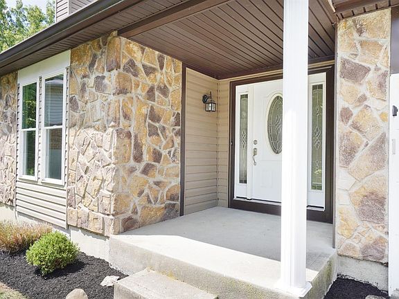 2nd image of 5275 Fieldstone Ct