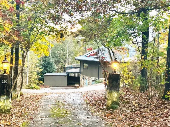 110 Brittany Way, Pickens, SC 29671