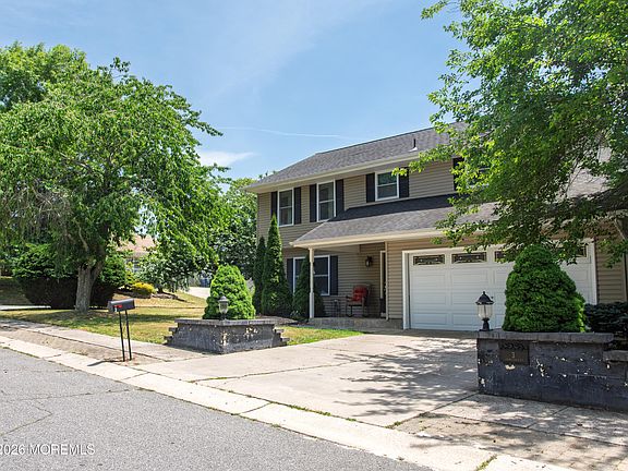 3rd image of 3 Laureldale Court