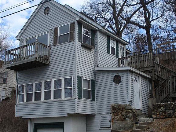 3rd image of 13505 Cedar St