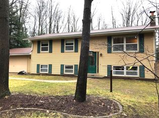 553 N Wilderness Dr, Midland, MI 48640