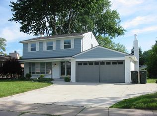 23909 Talbot St, Saint Clair Shores, MI 48082