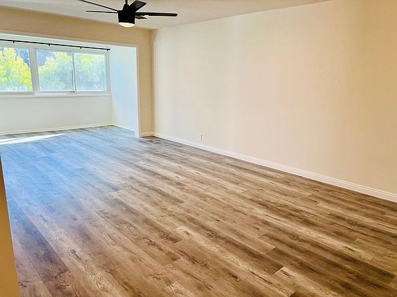 5th image of 5700 Ravenspur Dr Unit 209