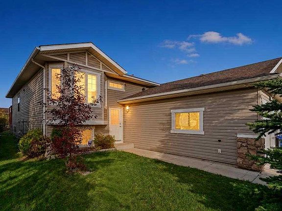 2nd image of 445 E Stonegate Way NW