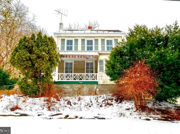 706 Chestnut St, Delta, PA 17314