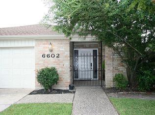 6602 Oakland Hills Dr, Houston, TX 77069