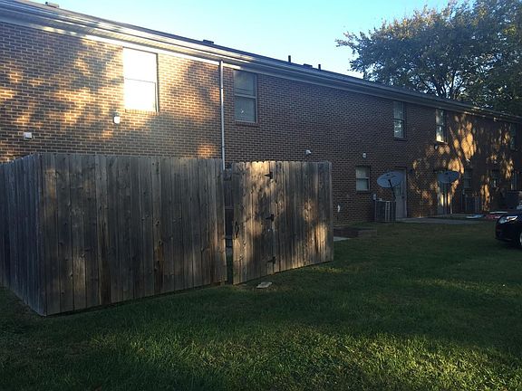 4th image of 101 Barringer Dr #102