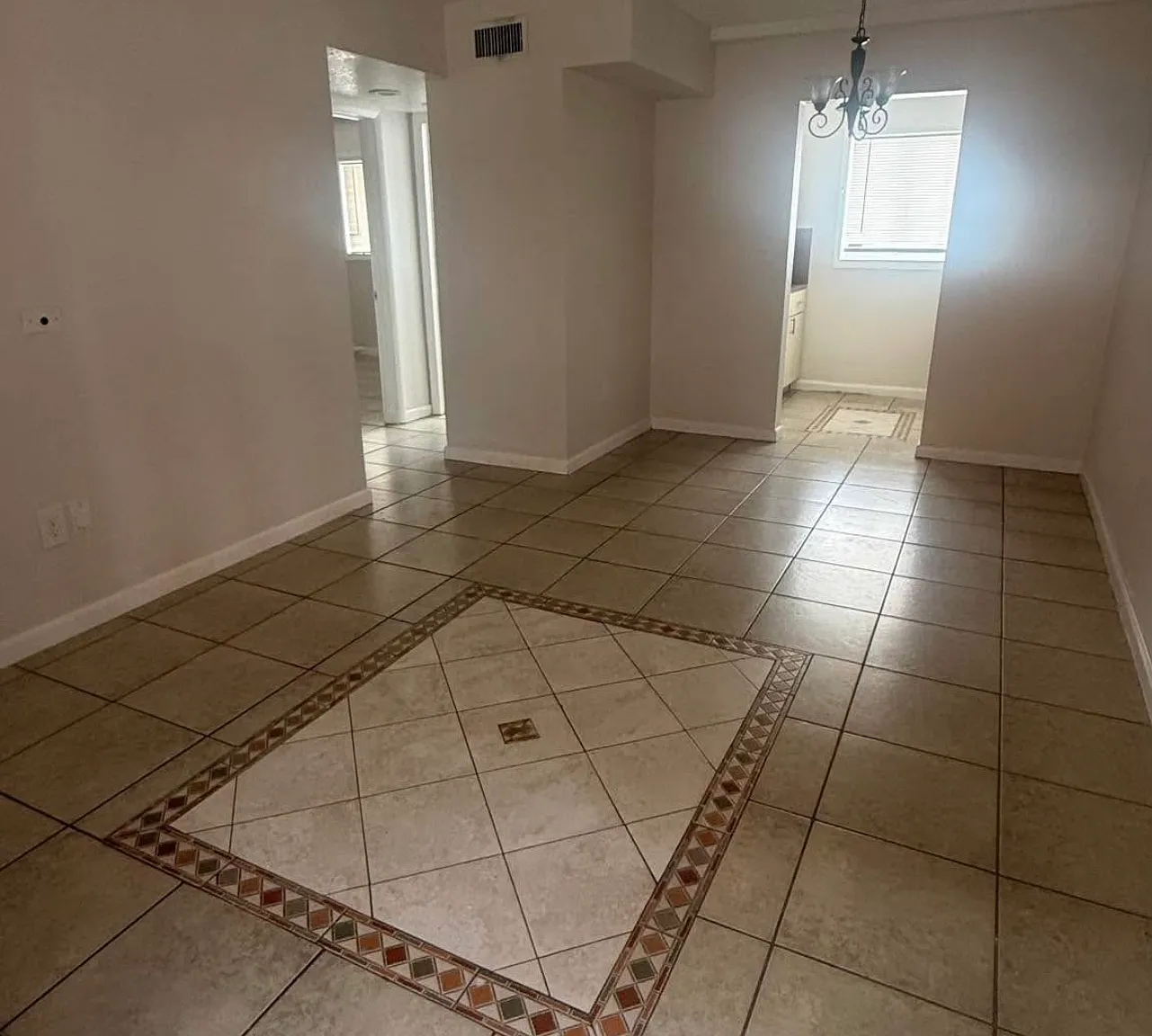 2 bed, 646 sqft, $1,980 — Photo 3