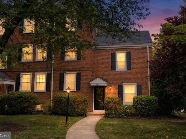4901 30th St S, Arlington, VA 22206