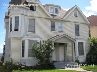 1432 E 1st St APT 1, Duluth, MN 55806