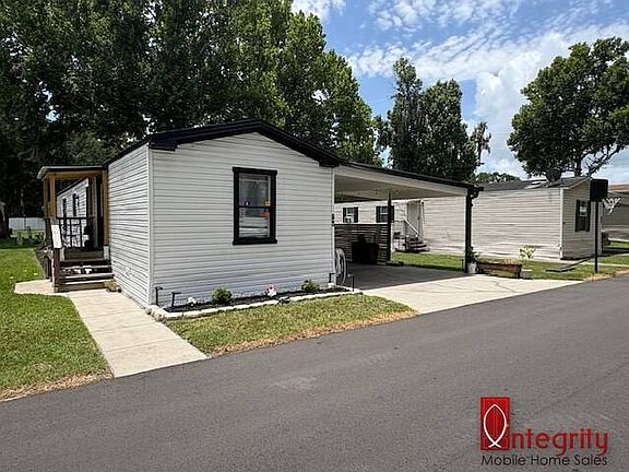 3rd image of 790 NE 78th Pl #21