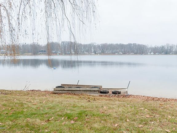 5th image of 43319 Eagle Lake Dr