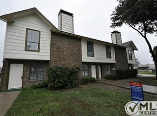 2810 Wimbledon Ct APT B, Garland, TX 75041
