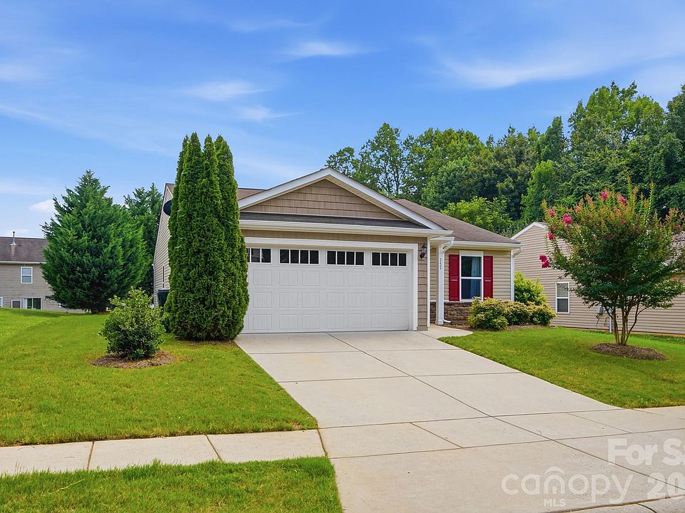 1st image of 757 Willow Creek Dr