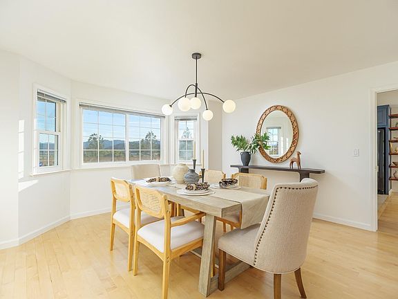 3rd image of 15 Atherton Oaks Drive