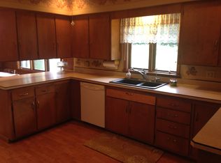 5325 Sunset Point Dr, Cherokee, IA 51012