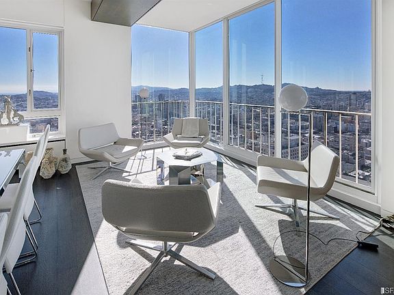 5th image of 1200 California St Unit 27D