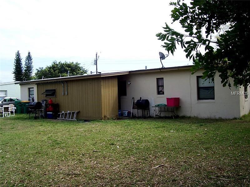 2nd image of 21290 Coulton Ave