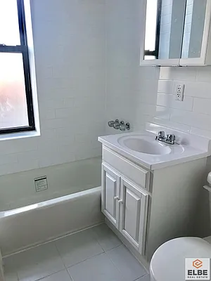 Rented by Elbe Real Estate Inc | media 24