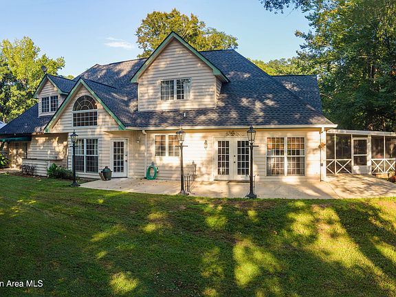 4th image of 105 Shady Ln