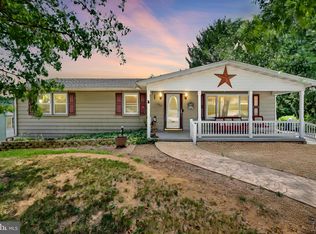 805 Black Rock Rd, Hanover, PA 17331