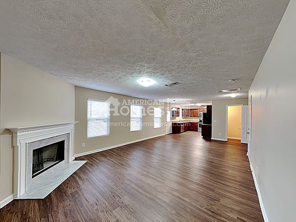 3rd image of 336 Campfire Dr