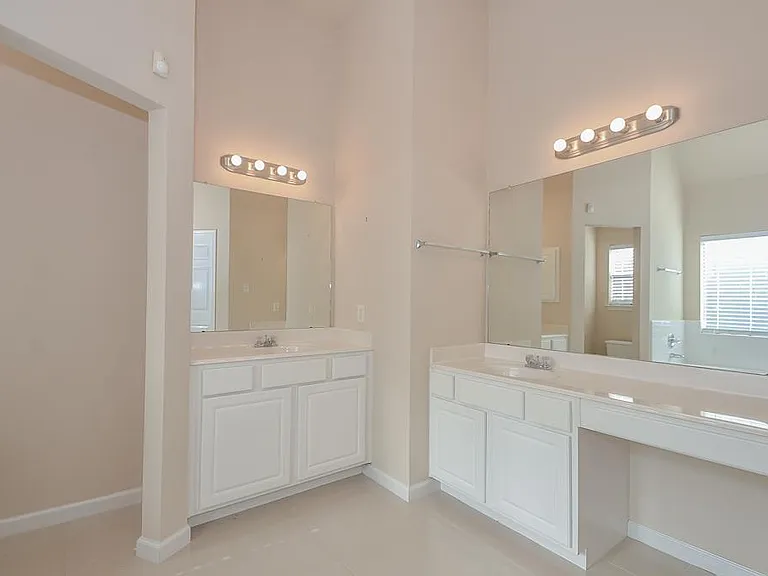 2135 Brinton Oaks Ct — Photo 18