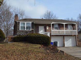 13001 S Conway Ct, Olathe, KS 66062