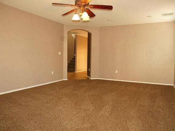 3rd image of 8255 Amphora St